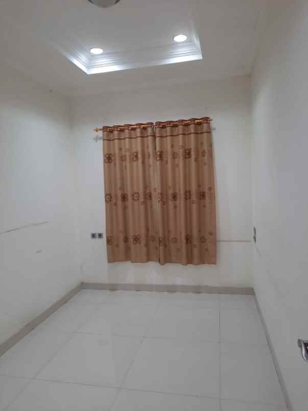 dijual rumah di agung permai sunter