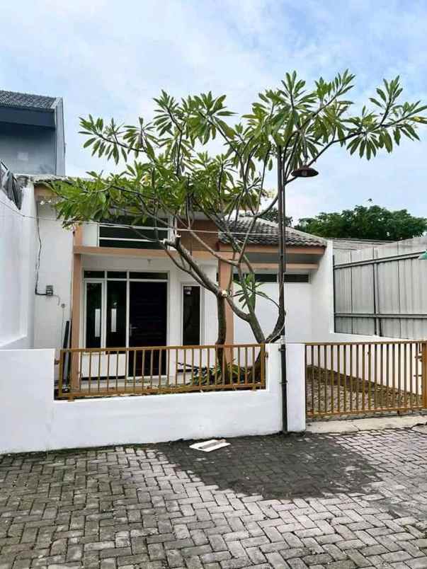 dijual rumah di arya mukti semarang timur