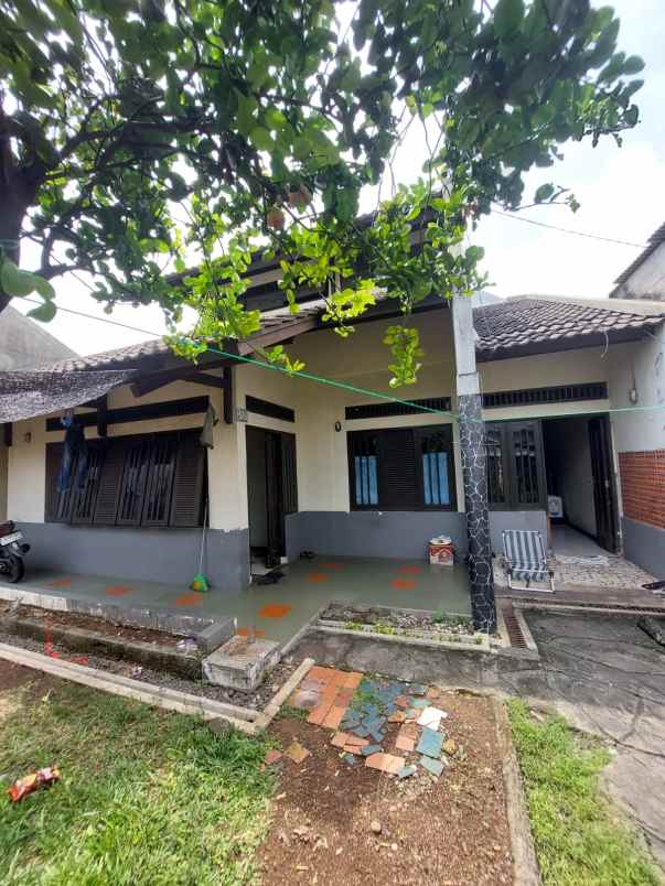 dijual rumah di cipayung jakarta timur