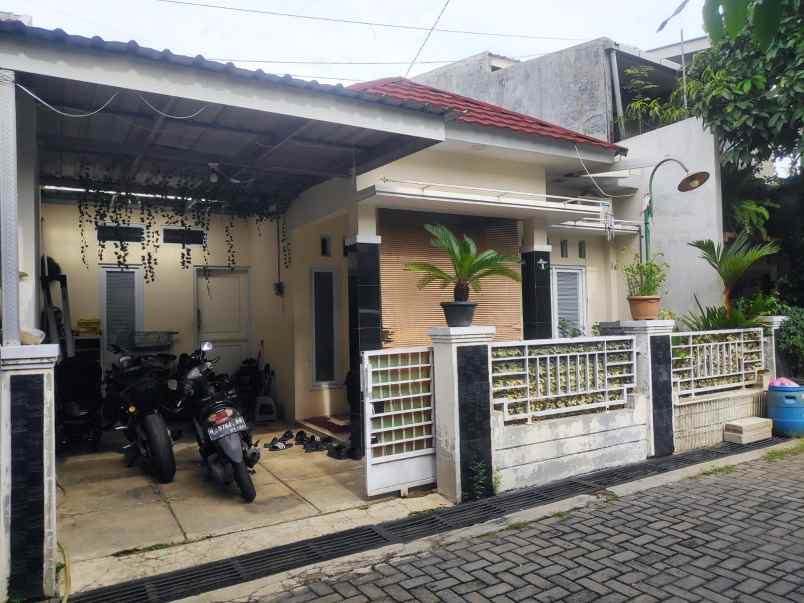 dijual rumah di gemah permata kini jaya semarang