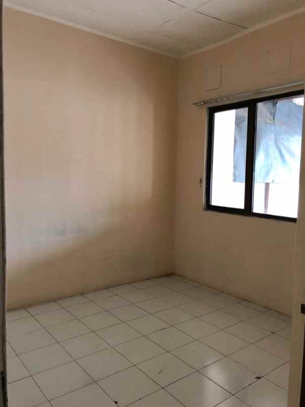 dijual rumah di graha raya bintaro