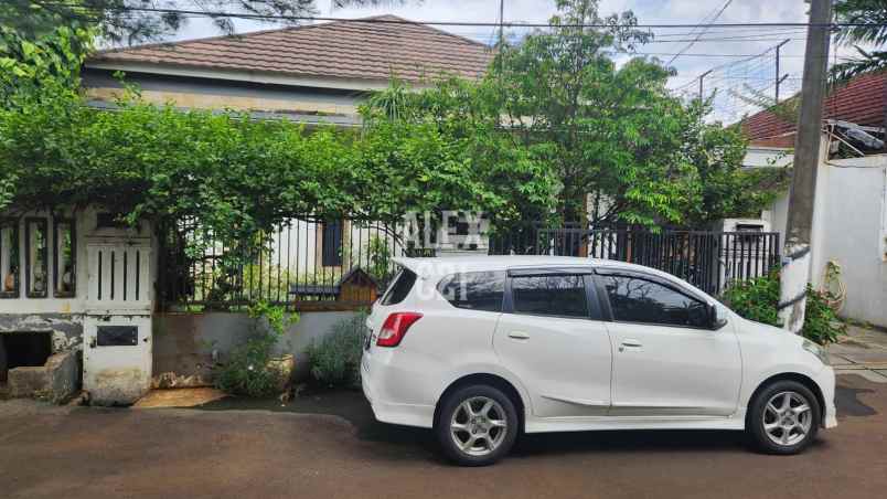 dijual rumah di jl cempaka putih jakarta pusat