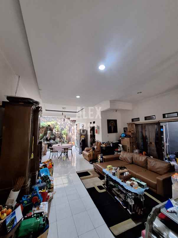 dijual rumah di jl cempaka putih jakarta pusat