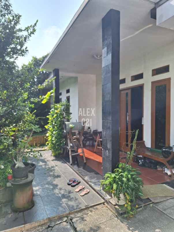 dijual rumah di jl cempaka putih jakarta pusat