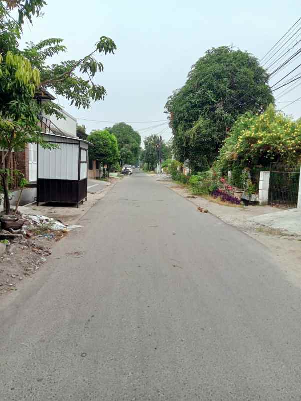 dijual rumah di jl gunung martimbang no 38