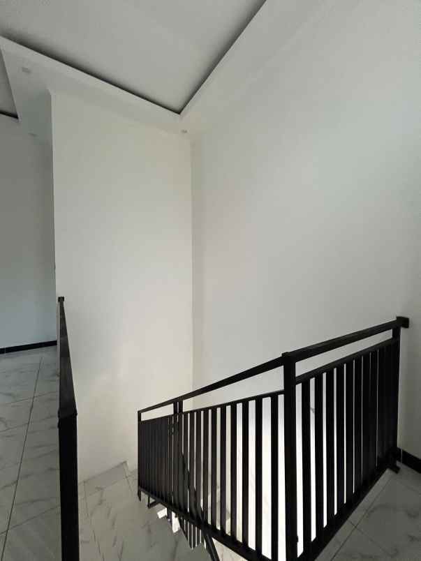 dijual rumah di lamper tengah semarang