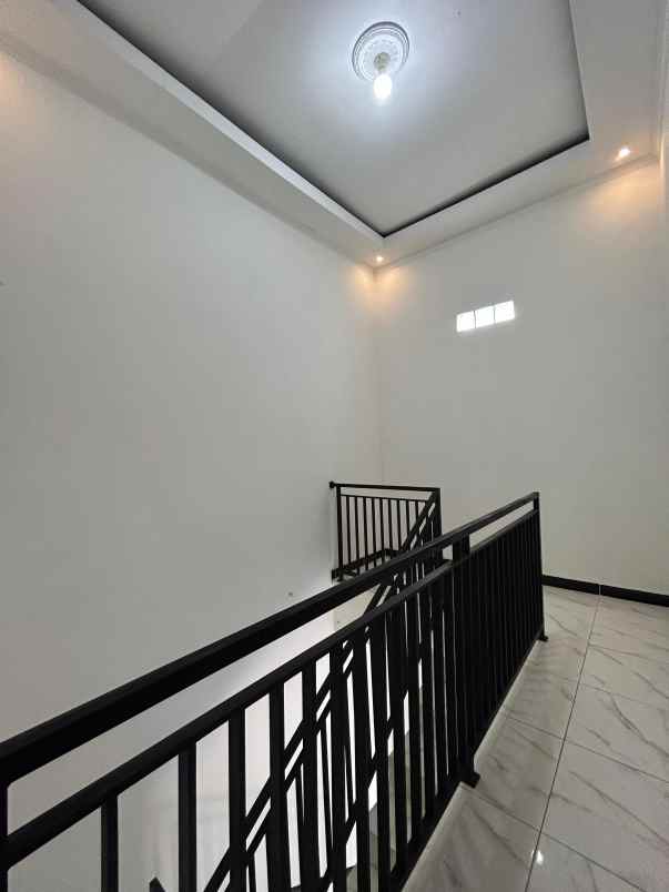 dijual rumah di lamper tengah semarang