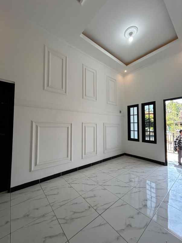 dijual rumah di lamper tengah semarang