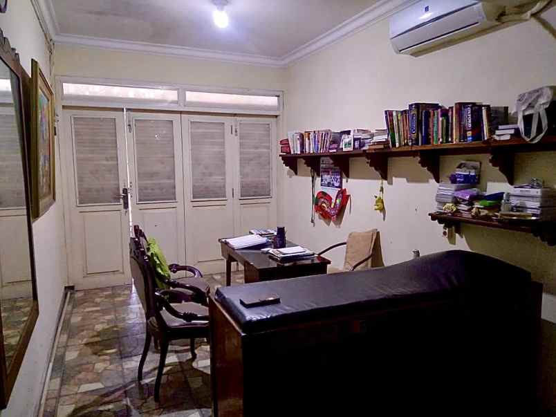 dijual rumah di manyar indah surabaya