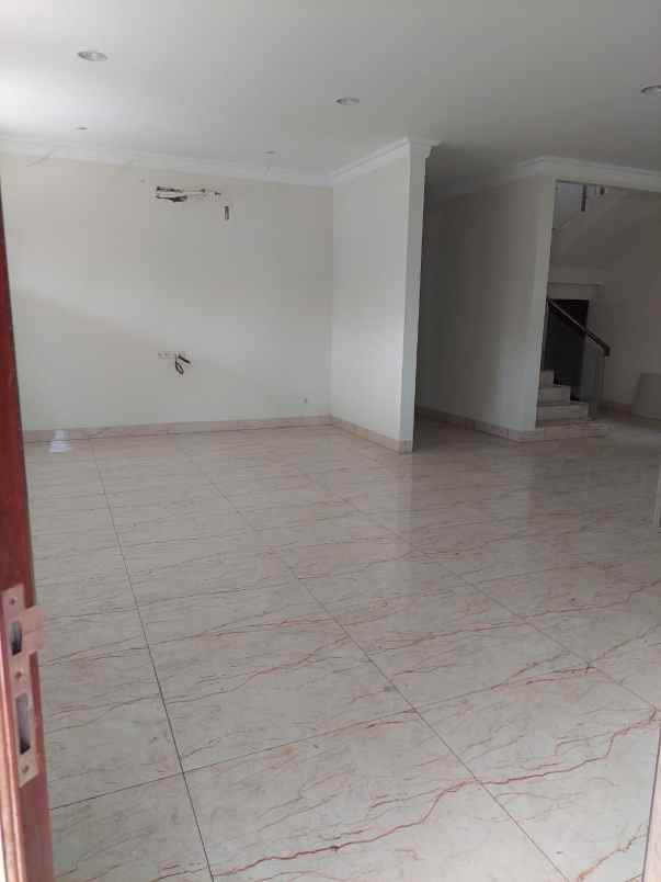 dijual rumah di pantai mutiara jakarta utara