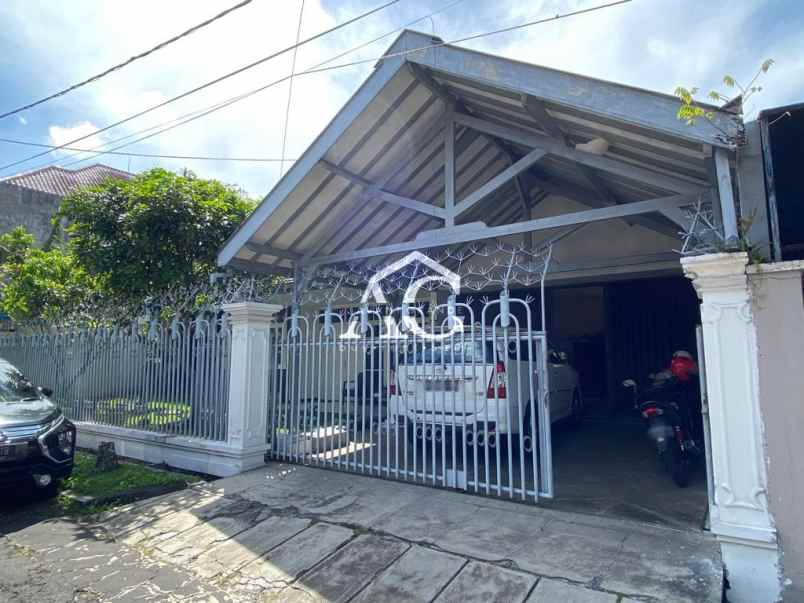 dijual rumah di taman dieng malang