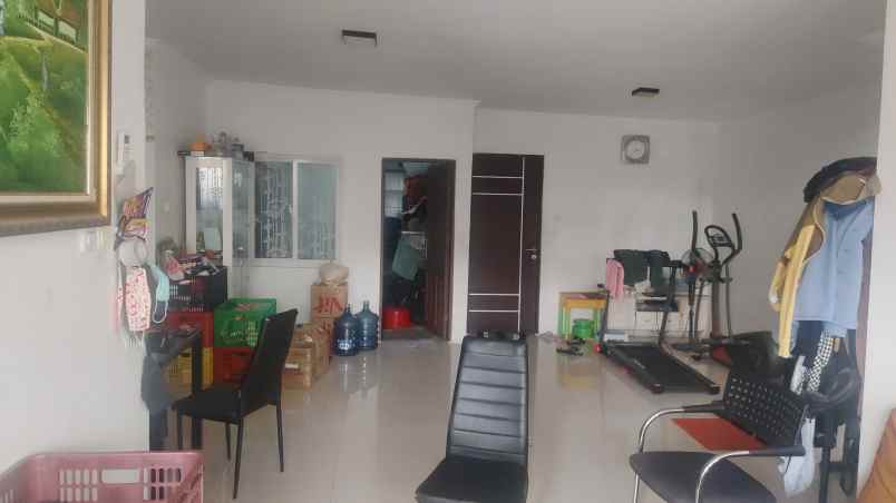 dijual rumah di villa kalijudan indah