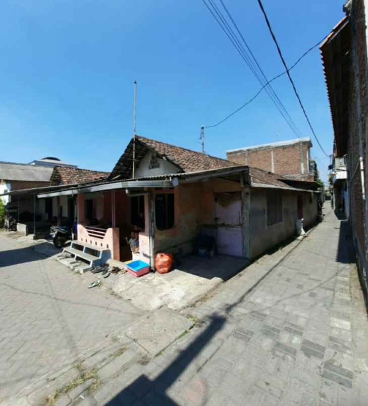 dijual rumah dijual rumah di geluran jl