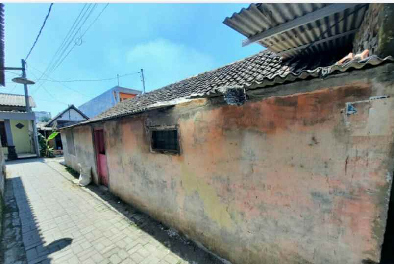 dijual rumah dijual rumah di geluran jl