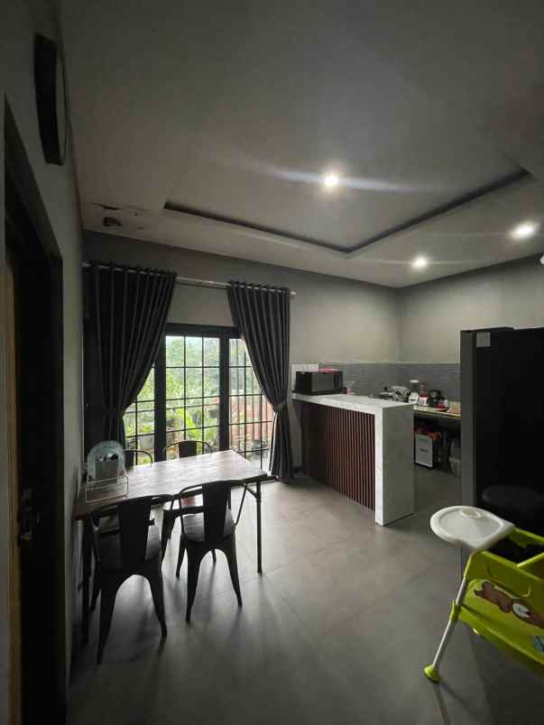 dijual rumah dijual rumah di jl ciledug