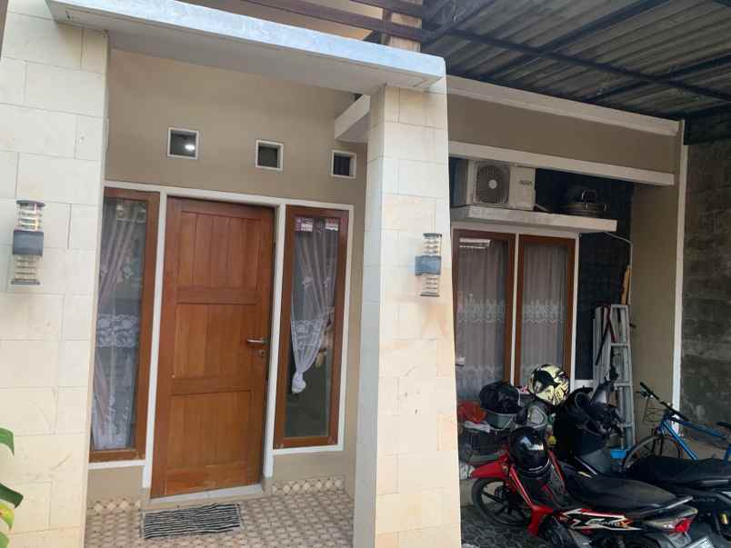 dijual rumah diover kredit rumah di