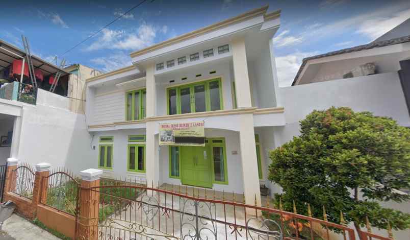 dijual rumah dukuh zamrud