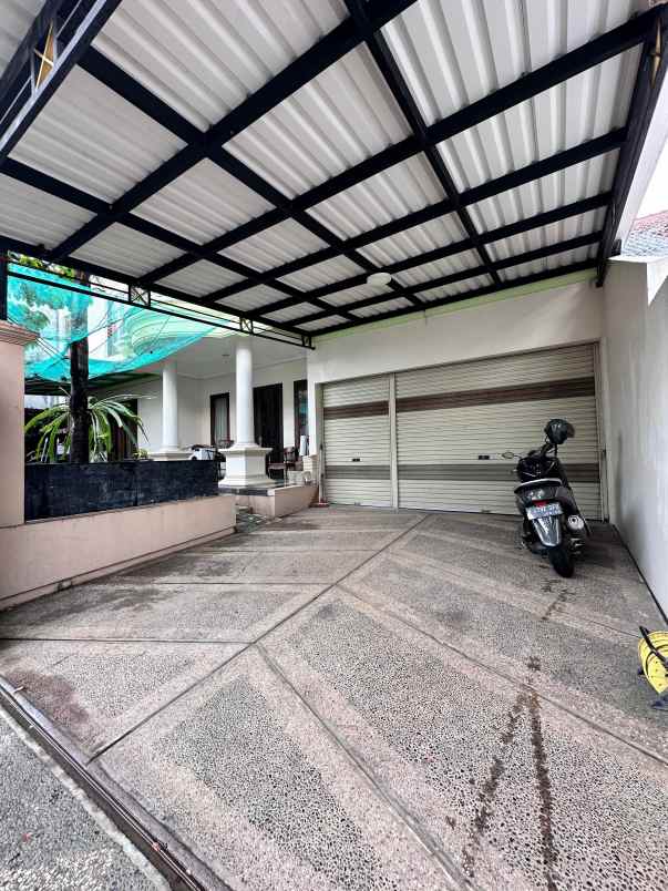 dijual rumah duren tiga jaksel