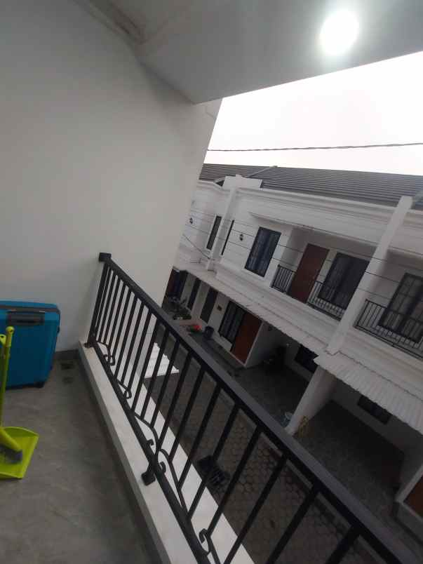 dijual rumah elmira residence jl