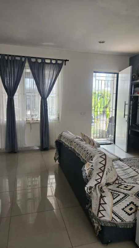 dijual rumah full furnished di visana the savia bsd