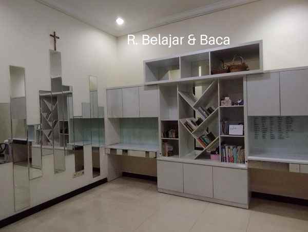 dijual rumah galaxy bumi permai