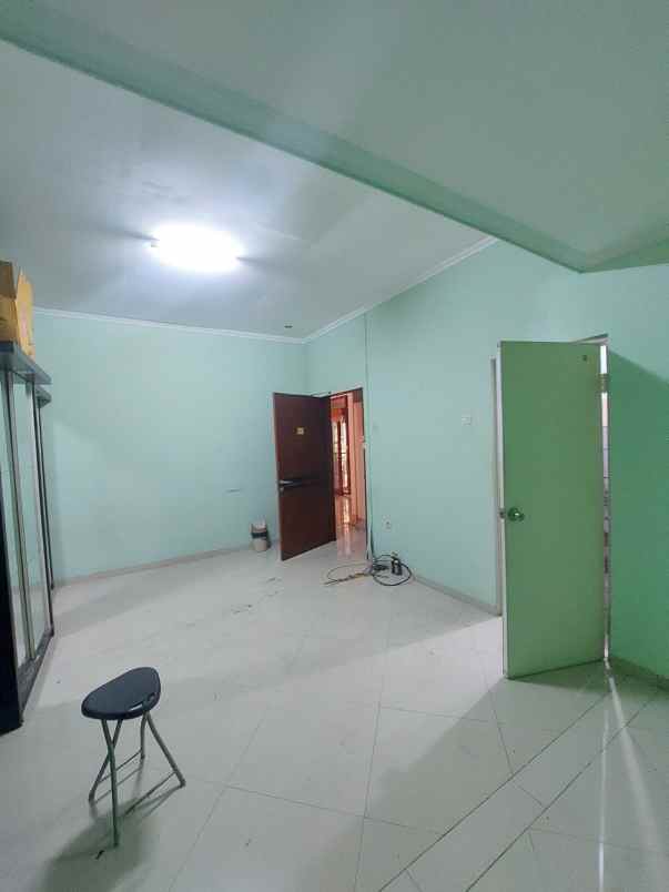 dijual rumah gandaria utara