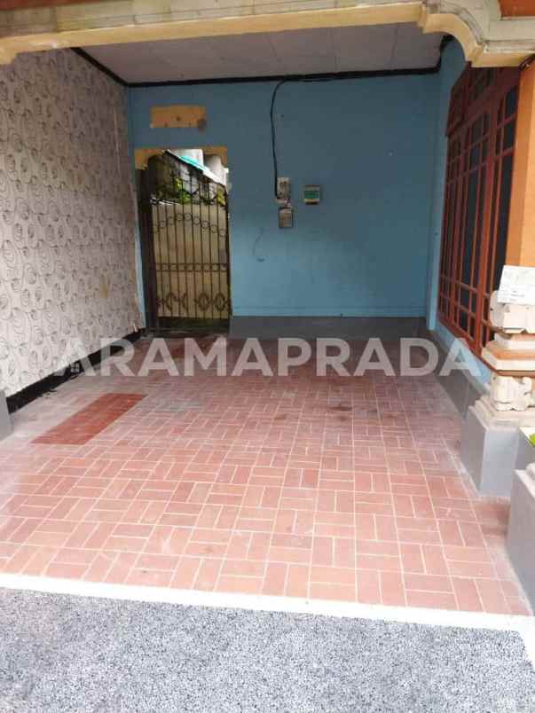 dijual rumah gatsu tengah