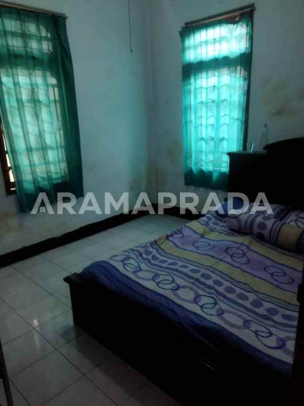 dijual rumah gatsu tengah