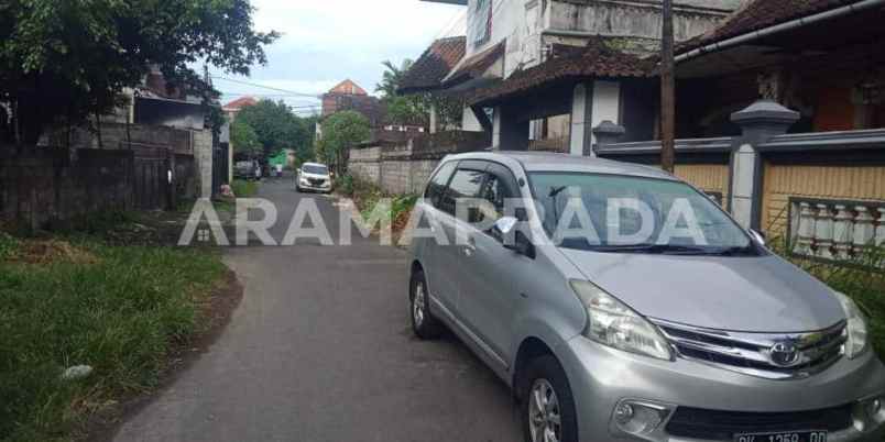 dijual rumah gatsu tengah