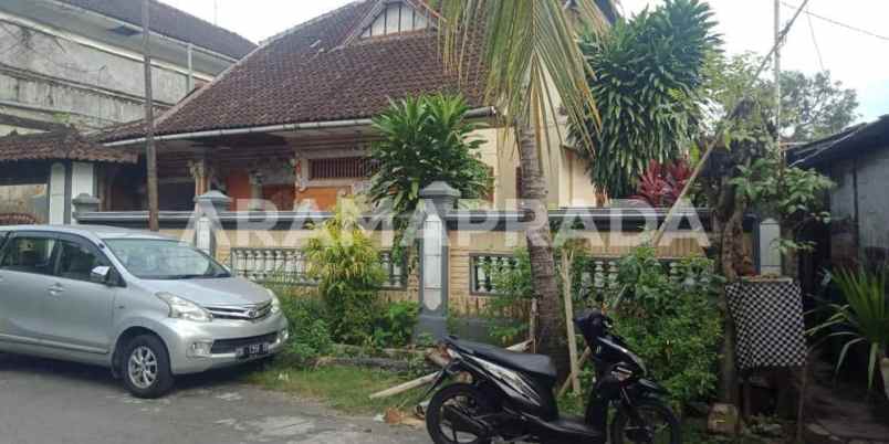 dijual rumah gatsu tengah