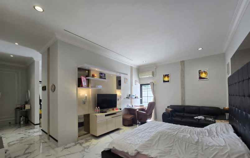 dijual rumah gegerkalong permai