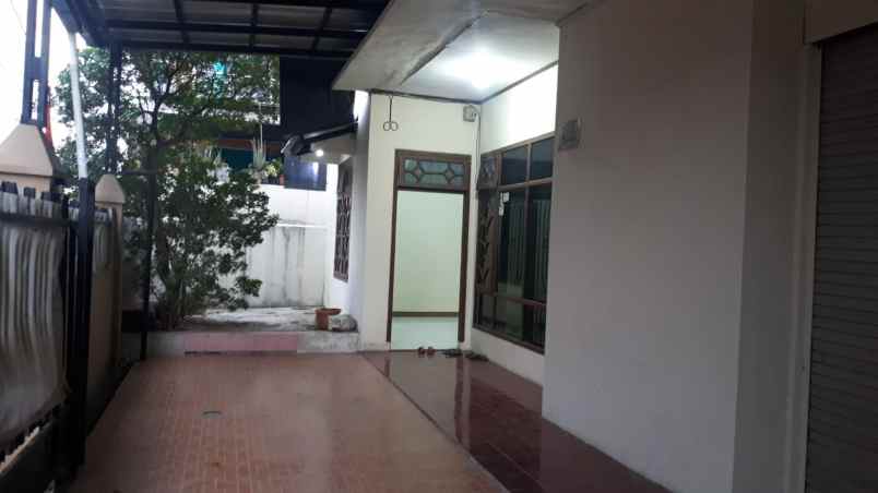 dijual rumah gg damiri no 91 a rt 002