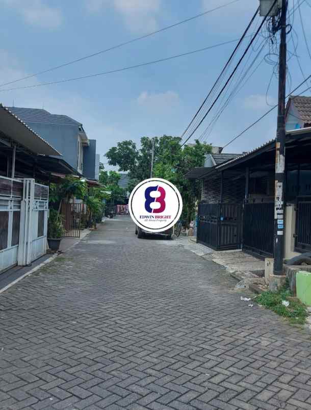 dijual rumah griya kencana 2