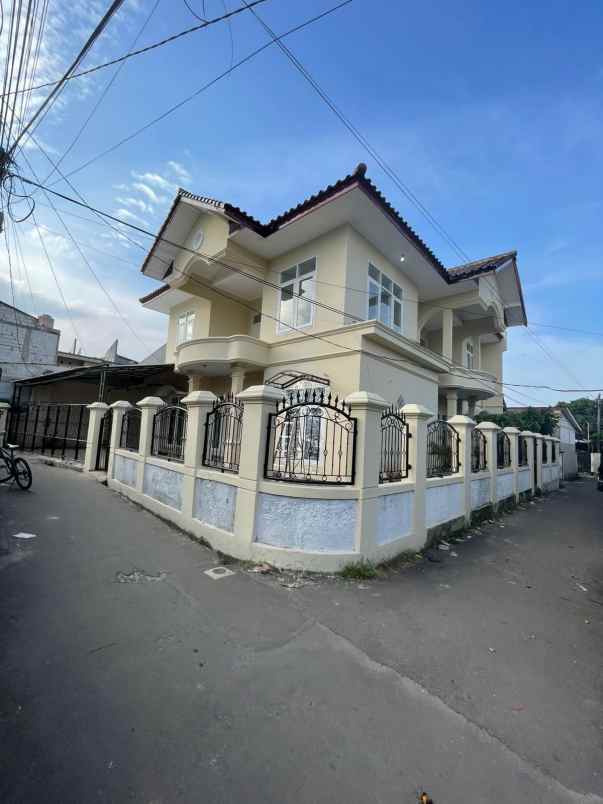 dijual rumah h iming beji