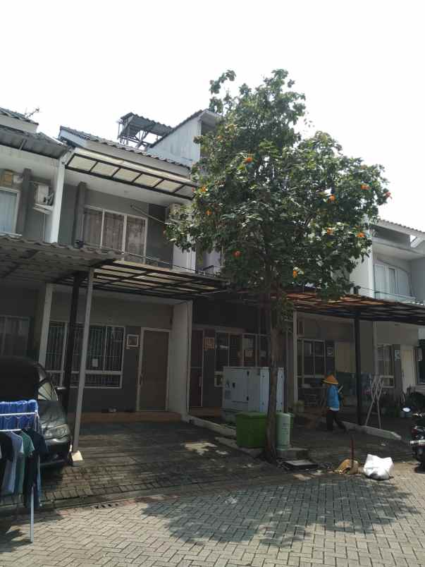 dijual rumah harga super murah