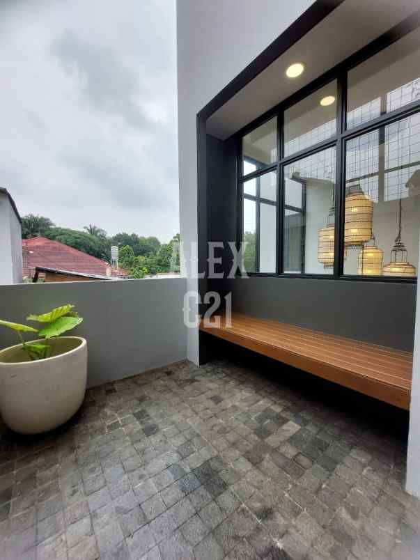 dijual rumah jagakarsa