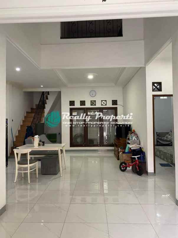 dijual rumah jakamulya