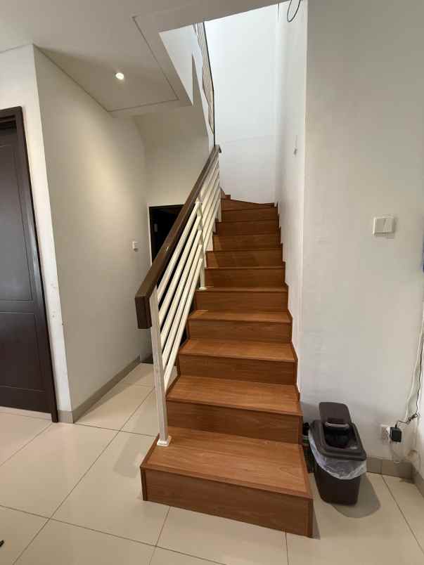 dijual rumah jakarta garden city cakung