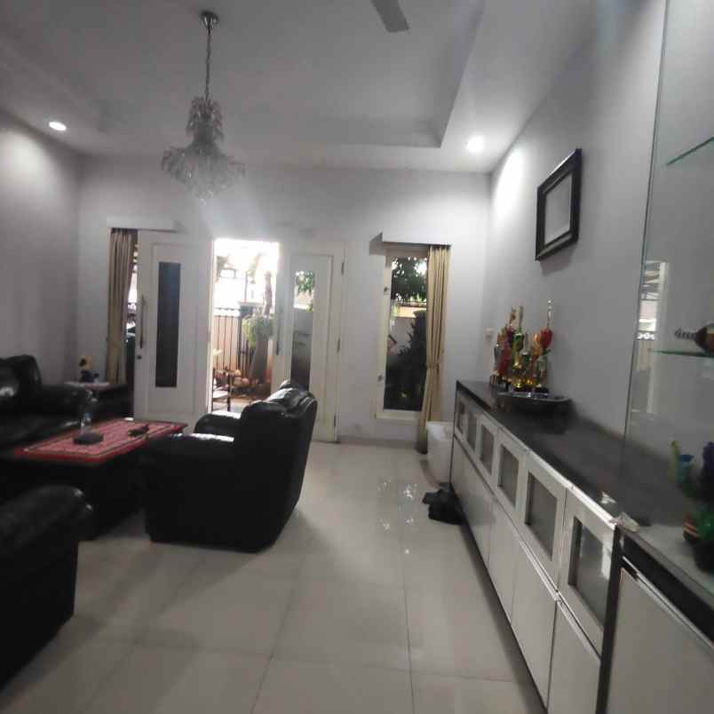 dijual rumah jalan bangka pela mampang