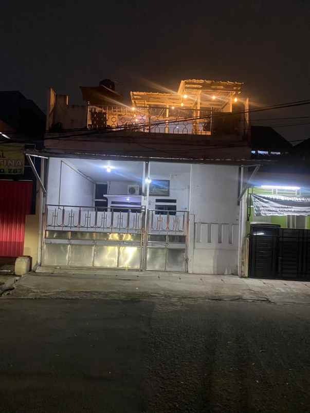 dijual rumah jalan betet raya komplek
