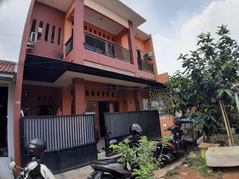 dijual rumah jalan bunga ii meruya