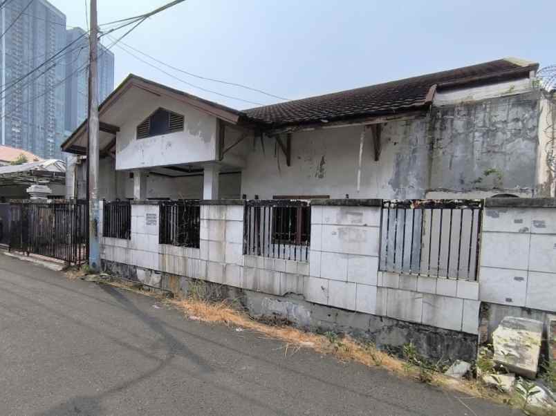 dijual rumah jalan cempaka putih timur