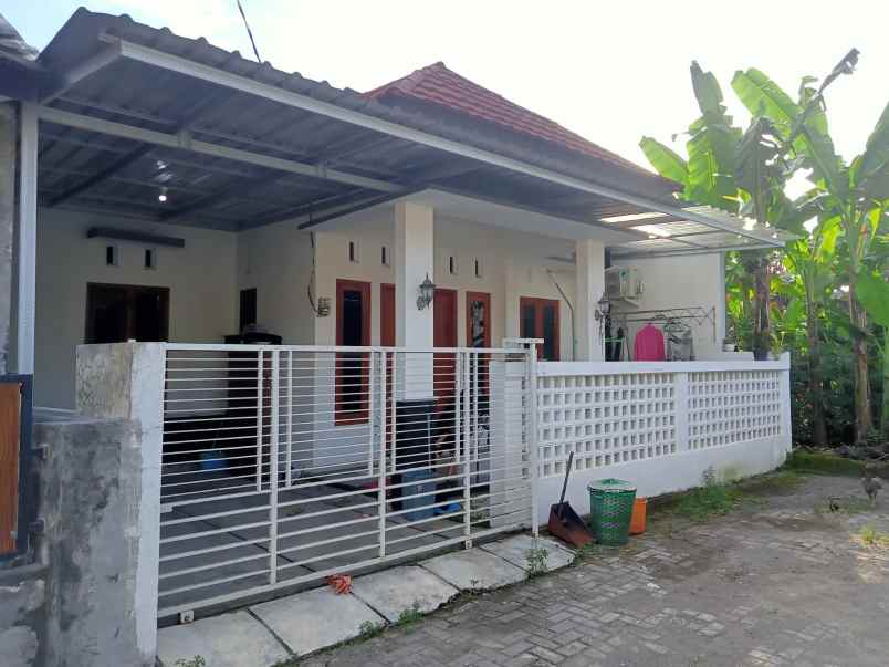 dijual rumah jalan durian rt 05 rw 03