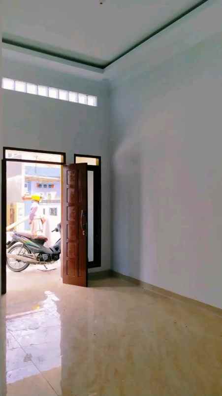 dijual rumah jalan gatot subroto di