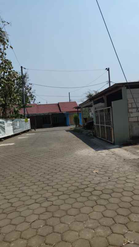 dijual rumah jalan godean