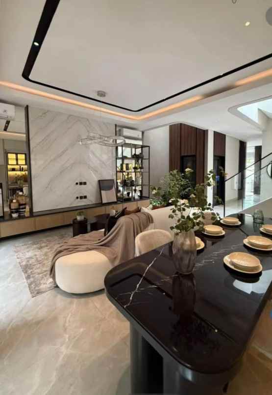 dijual rumah jalan graha famili