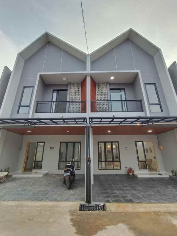 dijual rumah jalan komplek marinir