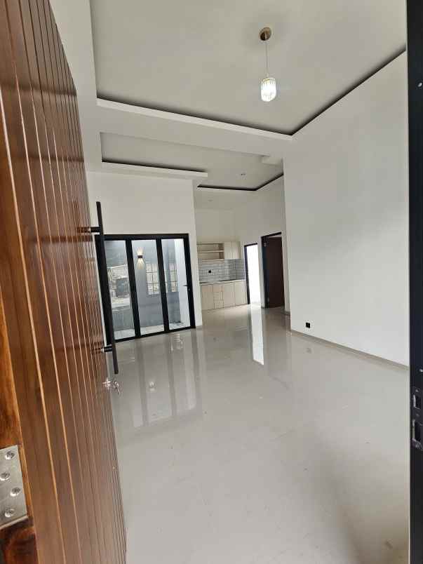 dijual rumah jalan magelang pasar sleman