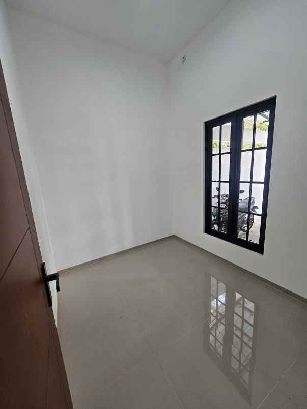 dijual rumah jalan magelang pasar sleman