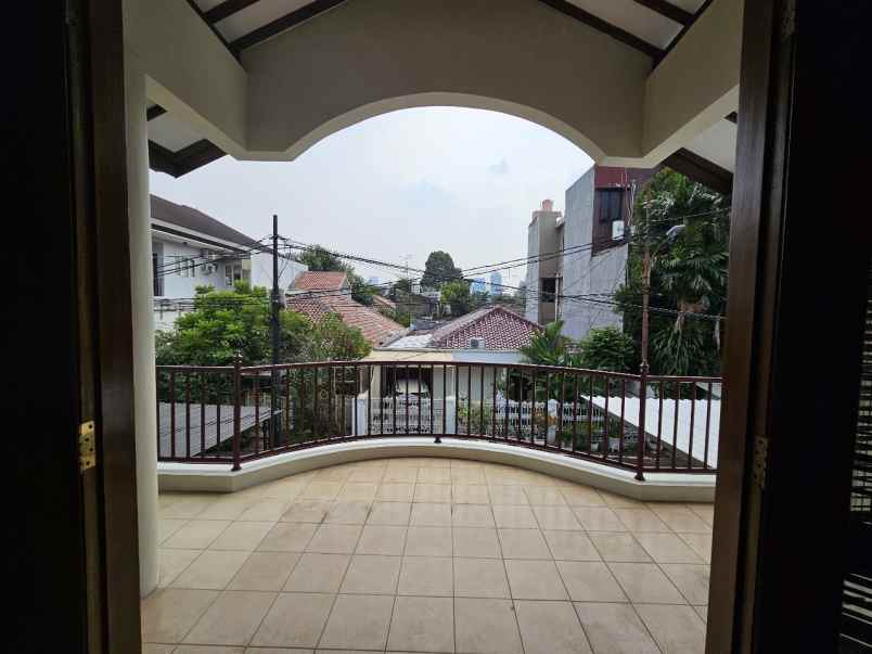 dijual rumah jalan mampang prapatan viii